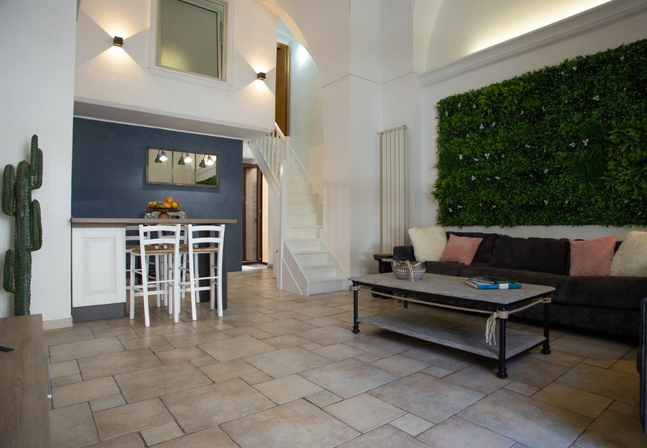 Casa Colombo - The Fab Stay Brindisi Exterior foto