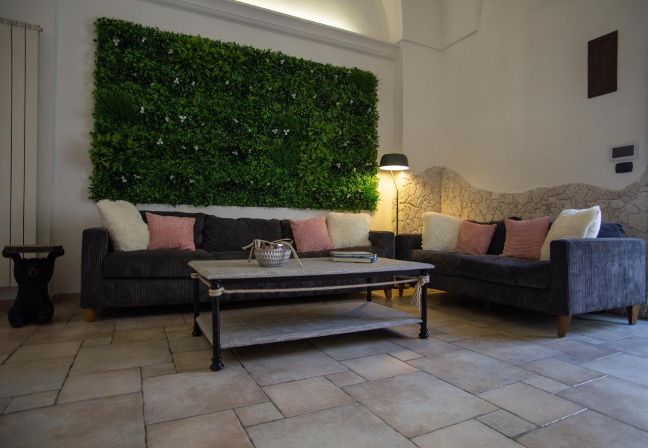 Casa Colombo - The Fab Stay Brindisi Exterior foto